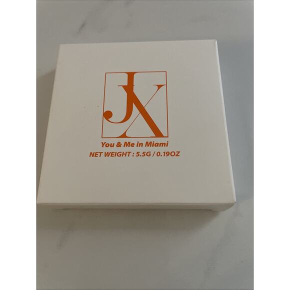 Just Ximena "You Me And Miami" Eyeshadow Palette 0.19 Oz New In Box - Picture 1 of 4